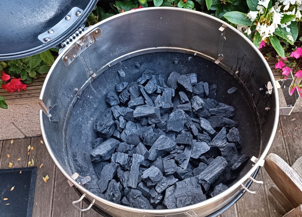 velký test dřevěného uhlí
