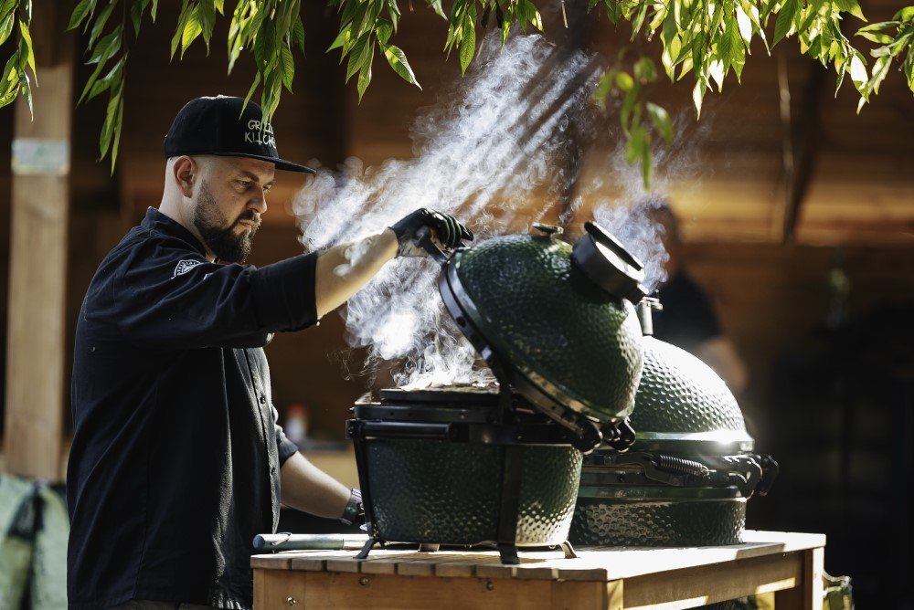 Zakouřená panenka se salátem a pomeranči podle Grizzly Kitchen