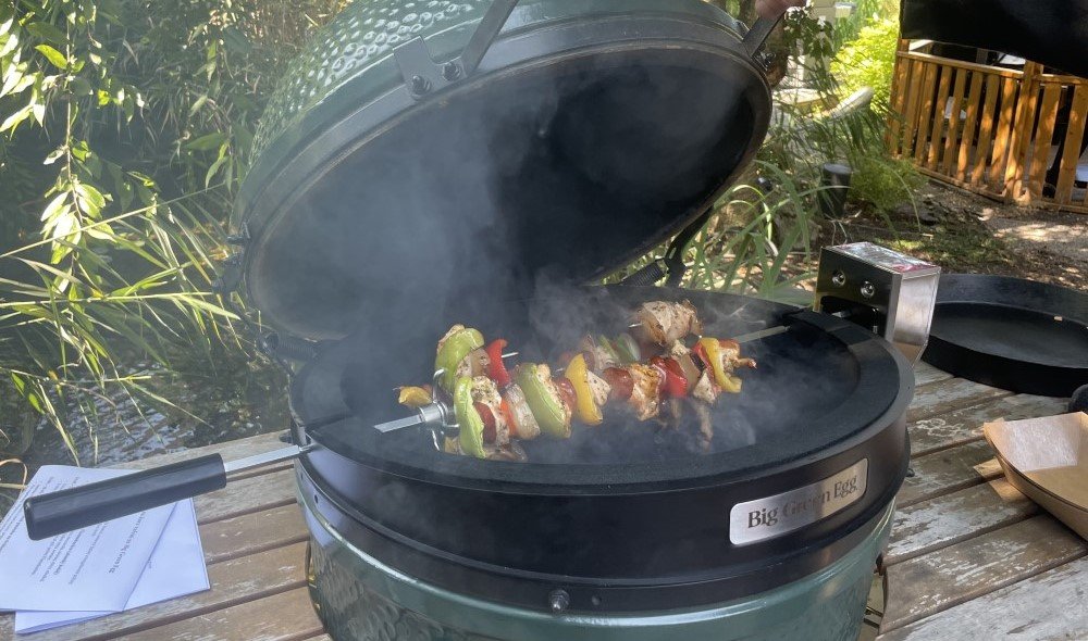 Recenze rotisserie pro grily Big Green Egg