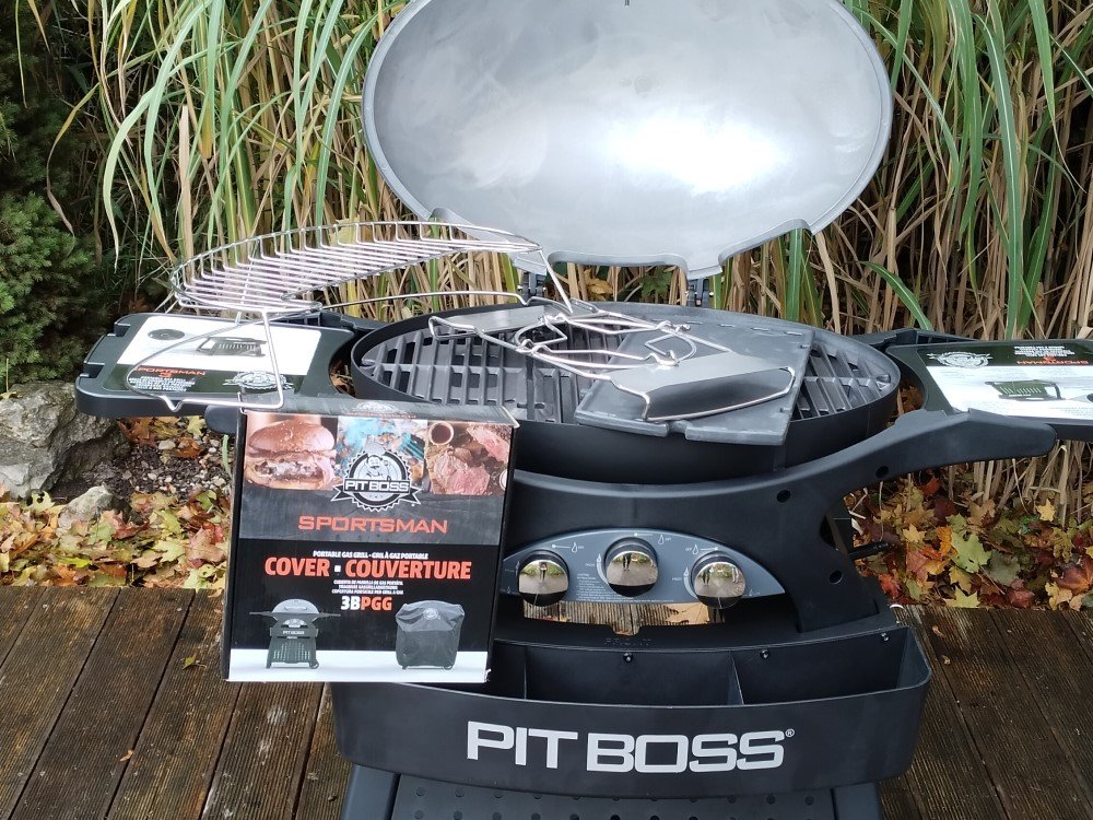 Recenze plynového grilu Pit Boss Sportsman – akční set