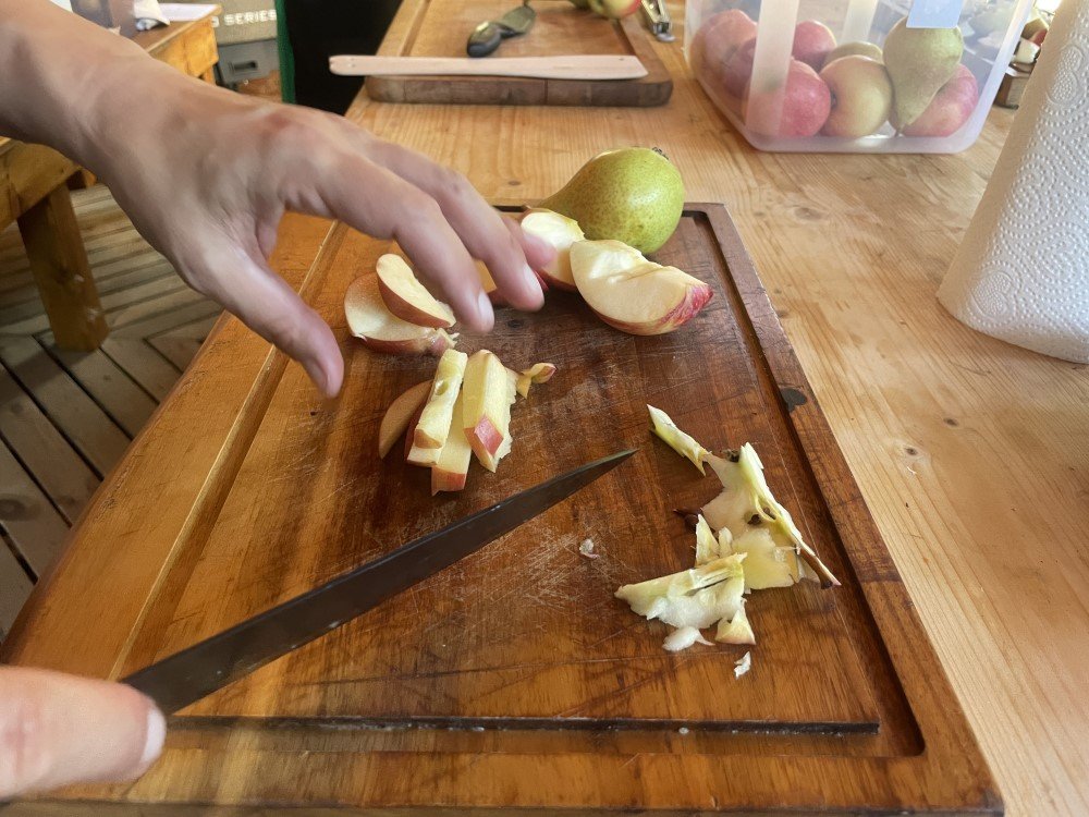 Recept na Crumble s hruškami a jablky v Big Green Egg 