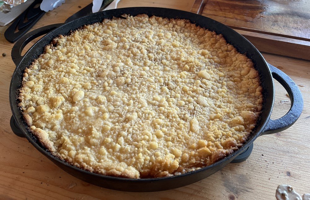 Recept na Crumble s hruškami a jablky v Big Green Egg
